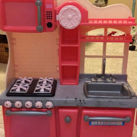 American girl doll kitchen with fridge - Picture 3 of 5